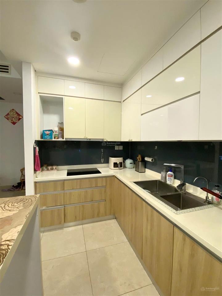 Cho thuê căn hộ golden star quận 7. diện tích 71m², 2pn, 2wc. nội thất cơ bản
