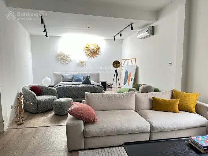 Cho thuê mt trần nhật duật, tân định q1. dt 10x25m, 4 tầng. giá 90tr. tell 0898 311 ***