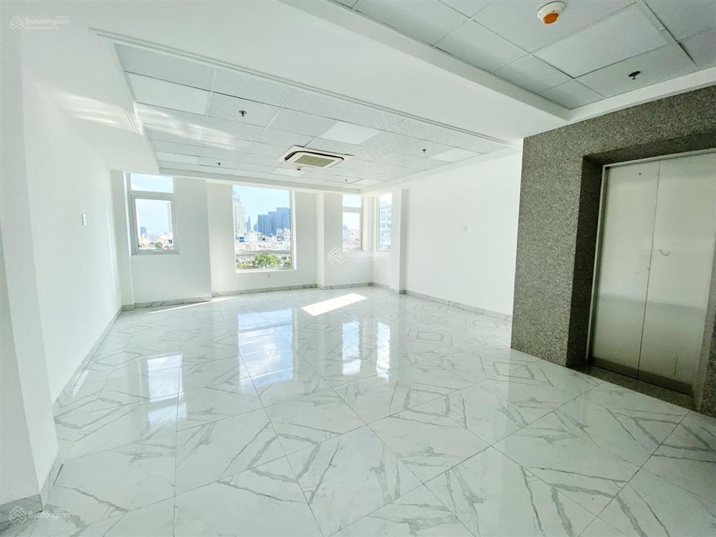 Mt lê hồng phong, gần 3 tháng 2 q10! dt 5x20m, trệt + 2 tầng, giá 50 triệu. tel 0898 311 ***