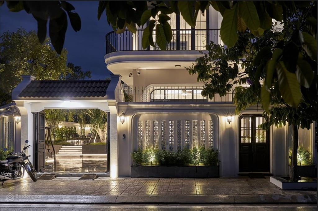 Cho thuê mt lê quý đôn, căn siêu đẹp. tt q3. dt 20x40m, trệt, 2 lầu, giá 230 tr.  0898 311 ***