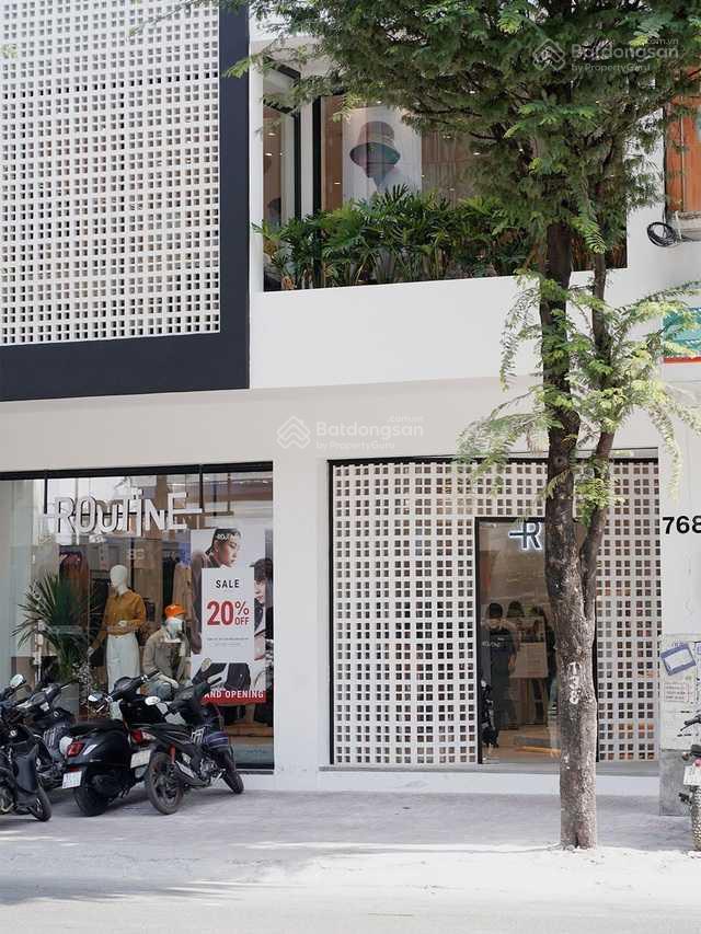 Cho thuê mt sư vạn hạnh, q10, gần vạn hạnh mall. dt 6x14m, trệt, 2 lầu giá 50tr. tel 0898 311 ***