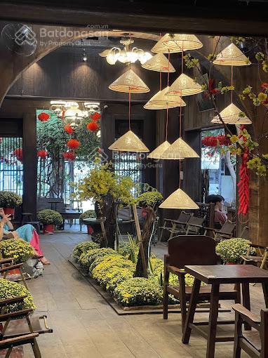 Biệt thự sân vườn phạm ngọc thạch, quận 3. 10x25m, trệt 2 lầu, giá 79 triệu. tel 0898 311 ***