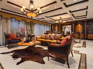 Chủ nhà cần bán ch golden place 141m2 tháp b tầng trung view thoáng,  0968 276 ***