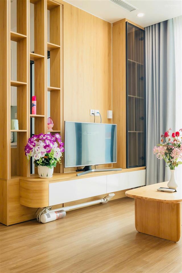 Bán căn hộ 96m2 3pn, tầng trung view trung tâm thành phố giá 9 tỷ bao full phí, cc golden park