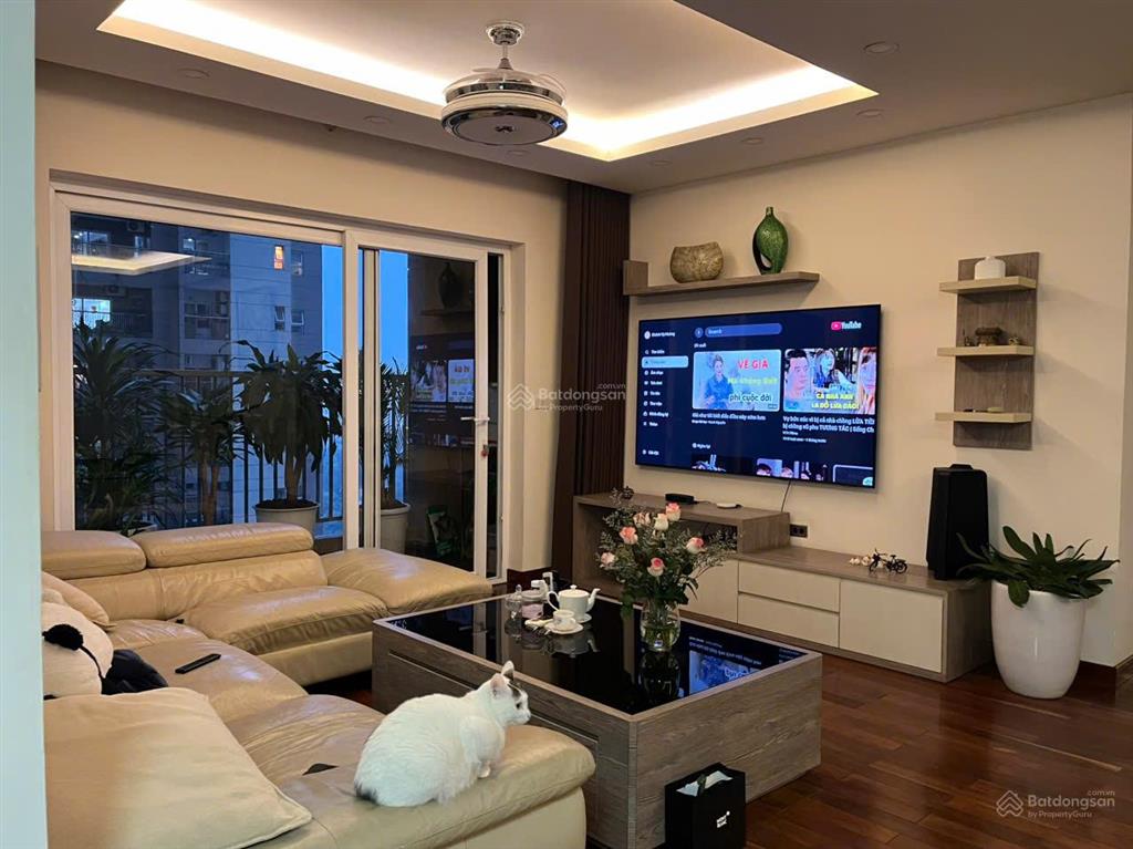Bán căn hộ 3 phòng ngủ view công viên diện tích 95m2 tầng trung giá cực tốt ở skylake