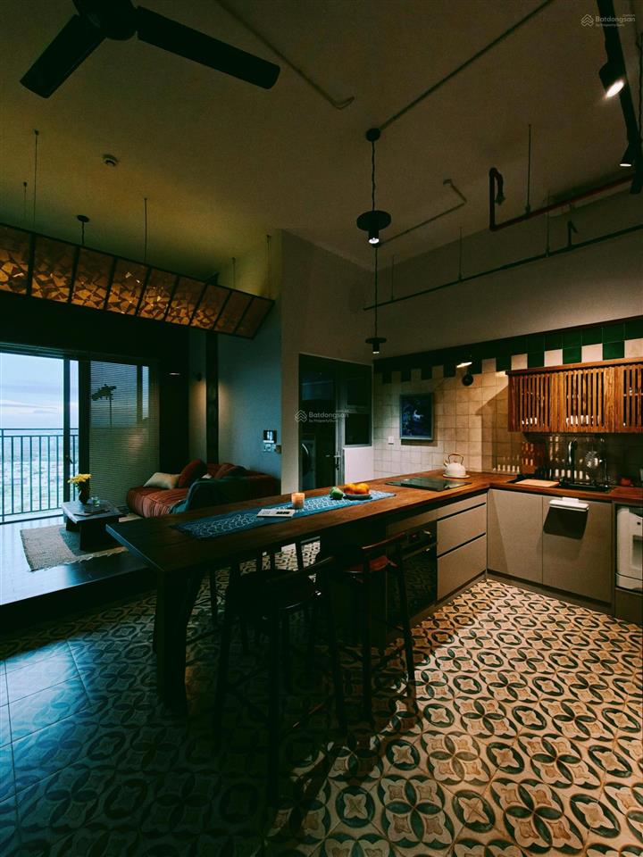 Cần bán căn hộ 193m2 the manor 3pn, full nội thất tầng đẹp giá bán 17 tỷ  0968 276 ***