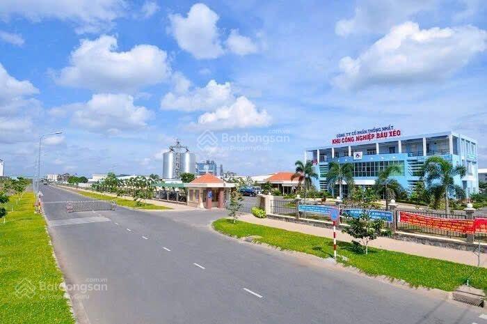 Cho thuê xưởng 1800m² gần kcn bầu xéo trảng bom đồng nai. pháp lý kcn. chỉ 55k/m/tháng