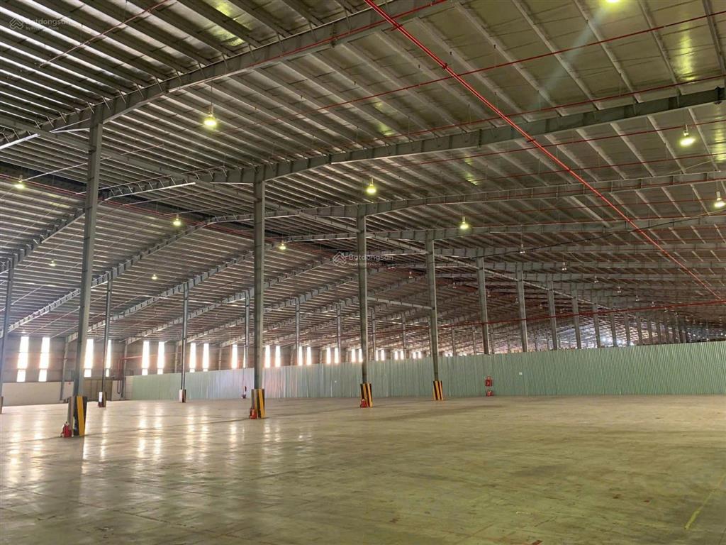Kho 13.000m2. 80k/m2, võ nguyên giáp