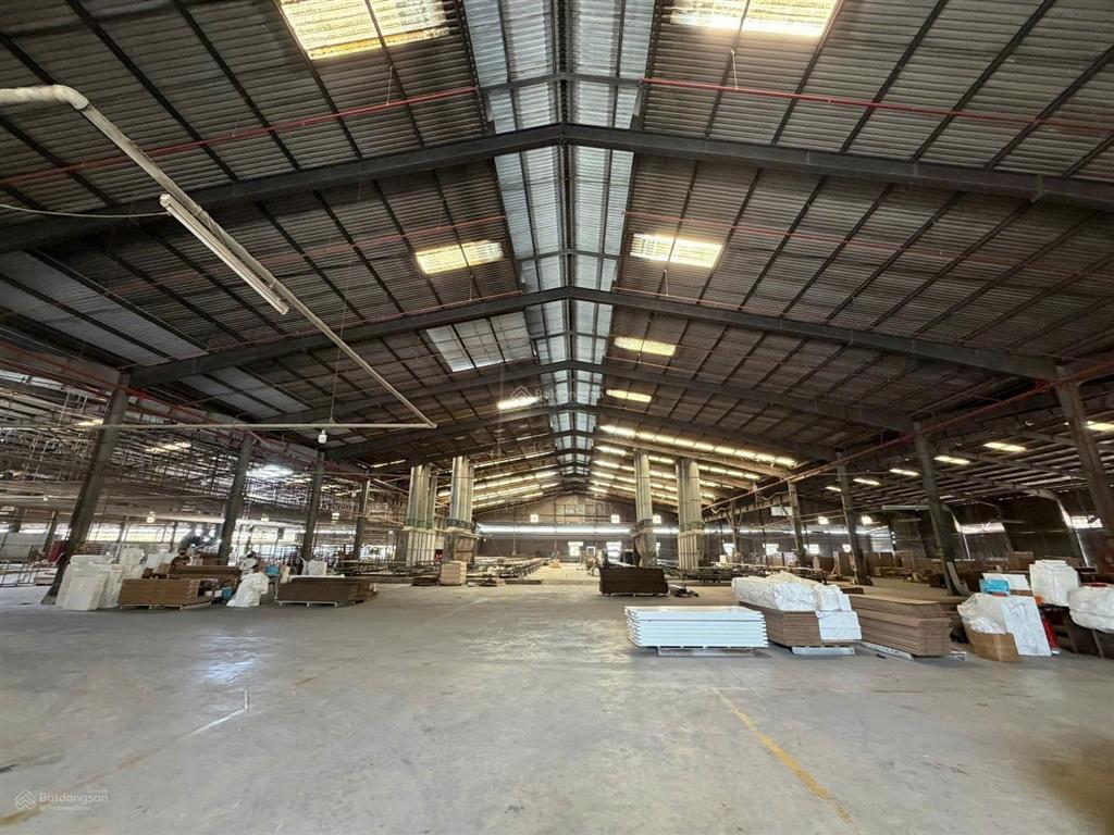 Cho thuê kho xưởng 3776m2 p.long bình kế kcn amata và kcn hố nai. chỉ 2.5 usd/m2 ( 65k/m2 )