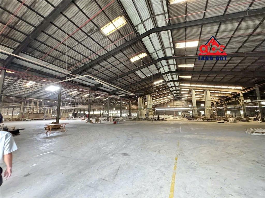Chuyển nhượng nhà máy gần 8ha. kcn biên hòa, tp. đồng nai. niên hạn skc đến năm 2053 .