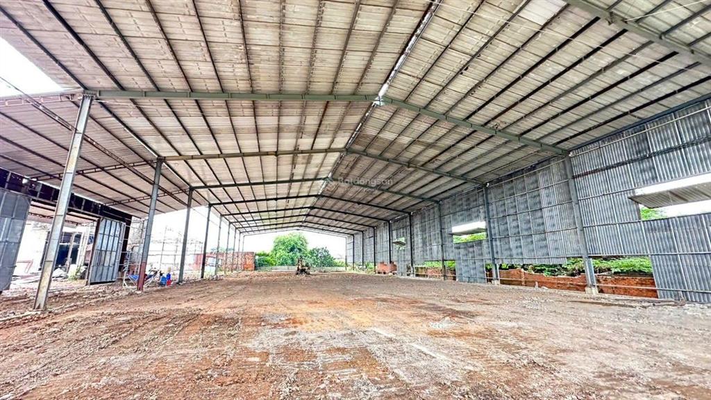 Cho thuê xưởng tổng 3400m2 tba 225kva. chỉ 130 tr/th. gần kcn hố nai. bắc sơn long thành, trảng bom