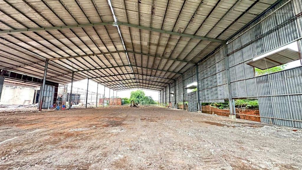 Cho thuê xưởng tổng 3400m2 tba 225kva. chỉ 130 tr/th. gần kcn hố nai. bắc sơn long thành, trảng bom