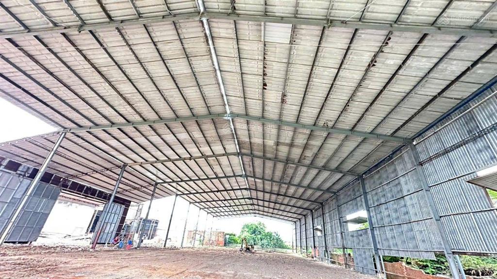 Cho thuê xưởng tổng 3400m2 tba 225kva. chỉ 130 tr/th. gần kcn hố nai. bắc sơn long thành, trảng bom