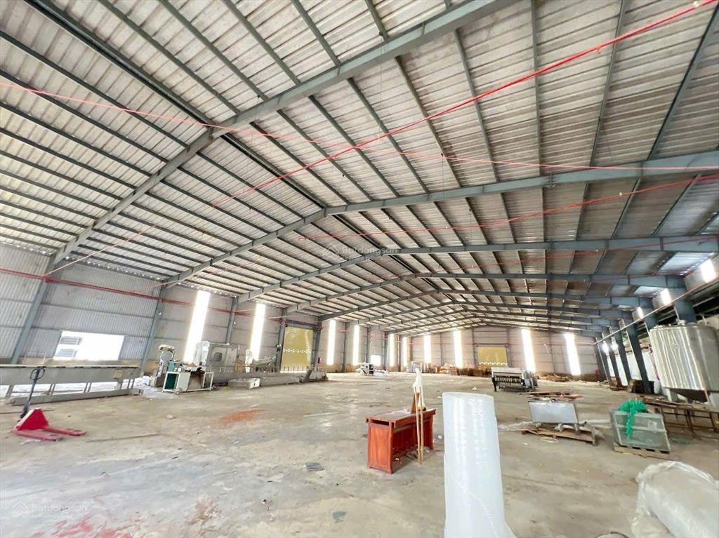 Xt237 cho thuê xưởng khuôn viên 10.000m2 trong kcn định quán đồng nai chỉ 178 triệu/tháng