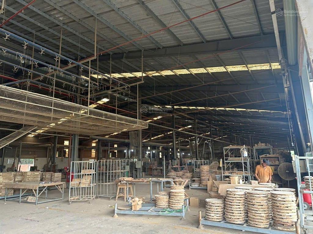 Cho thuê xưởng sx 5000m2 gần kcn sông mây, đồng nai. kv sử dụng 9000m2. chỉ 270 tr/th pháp lý chuẩn