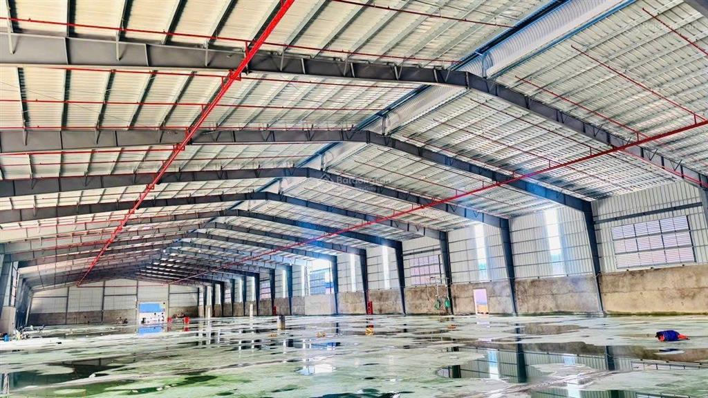 X175
bán nhà xưởng 10.300m2. đang xây dựng, đất skc trong ccn, thời hạn đến 2054. thiện tân.