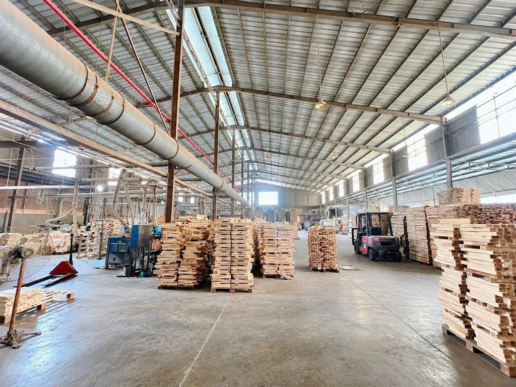 Bán nhà xưởng 3700m2 đất skk. ngành gỗ đang hoạt động. tặng toàn bộ máy móc, thiết bị.
