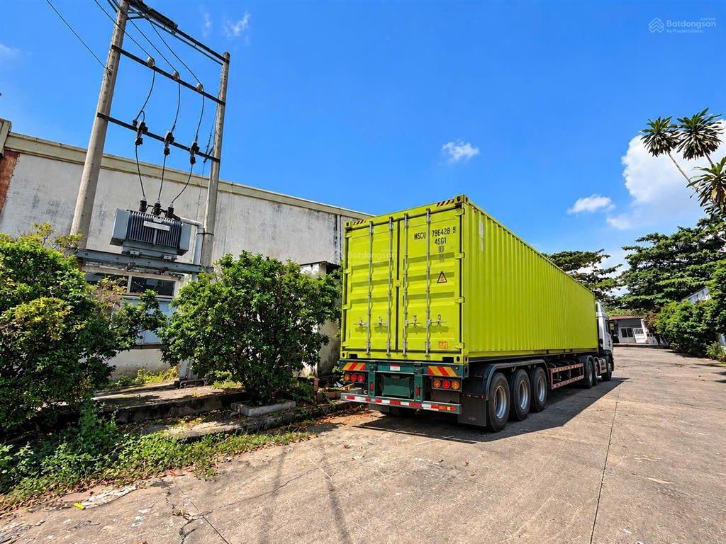Cho thuê lại toàn bộ công ty may và công nhân có sẵn 10 chuyền may. ngay sân bay long thành. 7600m2