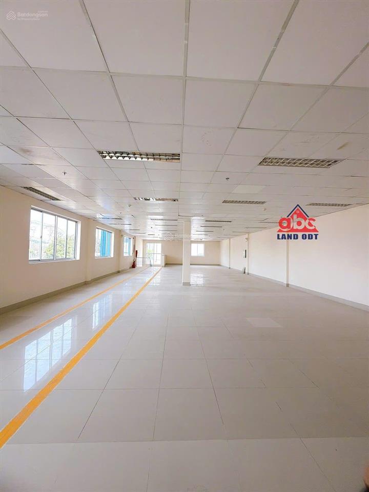 Cho thuê xưởng sx 4900m2 khuôn viên độc lập 11.000m2, 94ngh/m2 kcn long khánh, tp. đồng nai