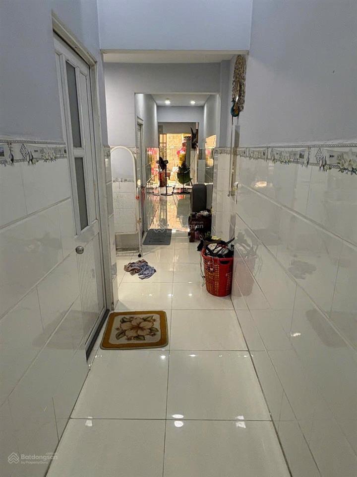Cần bán căn nhà 5x30m đường thông ô tô 4m ra đường đặng thúc vịnh, gần ngã tư thới tứ