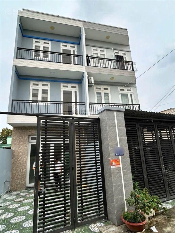 Ngộp bank bán gấp nhà góc 3mt  8,8x17m 3 tầng 8pn, hxh đổ cửa  nguyễn hữu thọ  chỉ 6.3tỷ