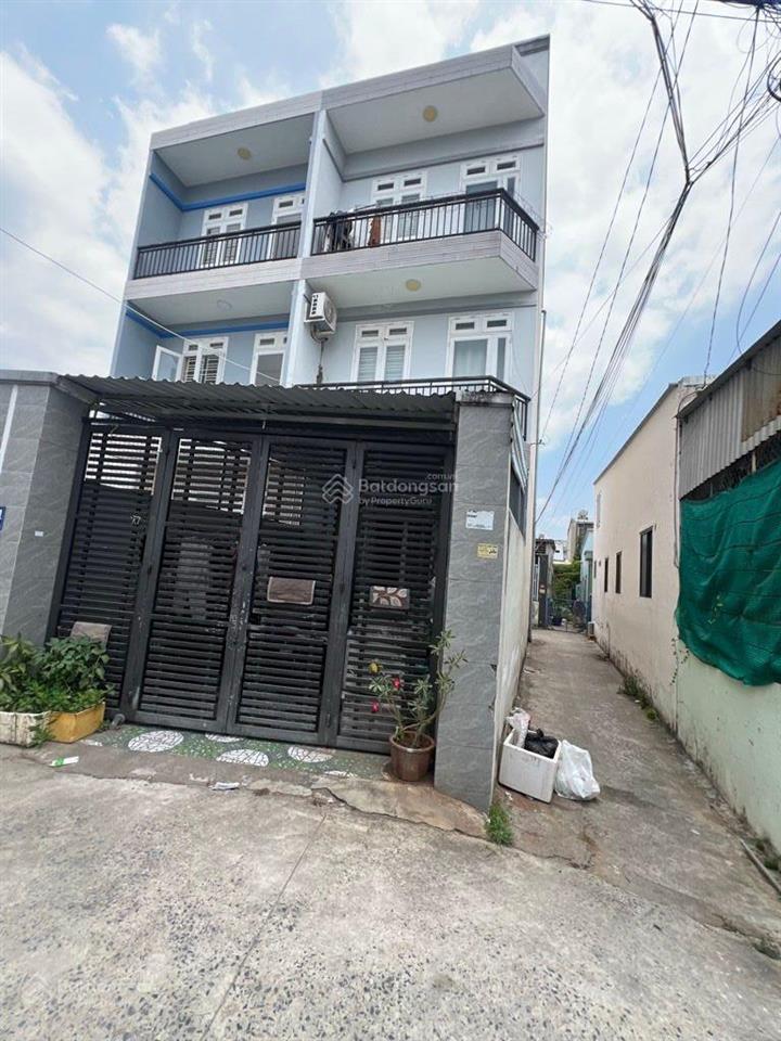 Ngộp bank bán gấp nhà góc 3mt  8,8x17m 3 tầng 8pn, hxh đổ cửa  nguyễn hữu thọ  chỉ 6.3tỷ