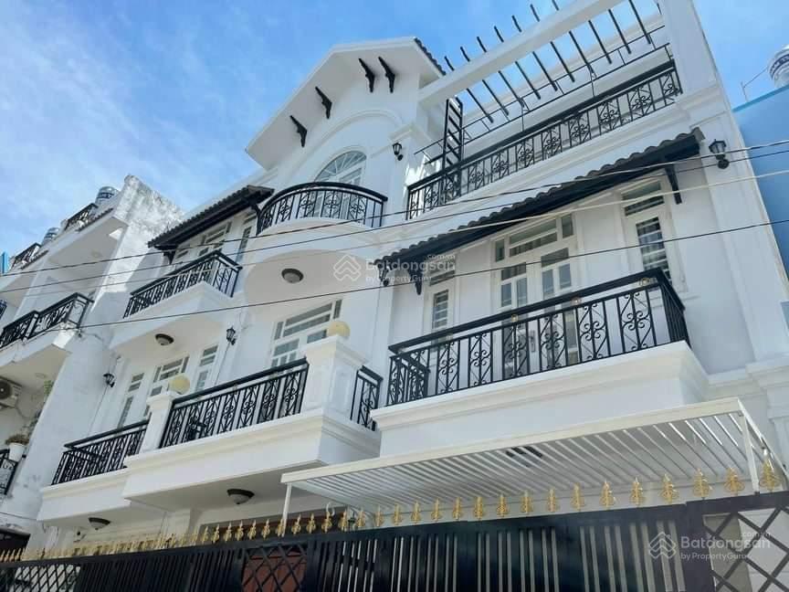 Biệt thự mini 3tầng trung tâm huyện  ô tô 7 chỗ vào tận nhà  kdc cao tầng đồng bộ  chỉ hơn 5tỷ