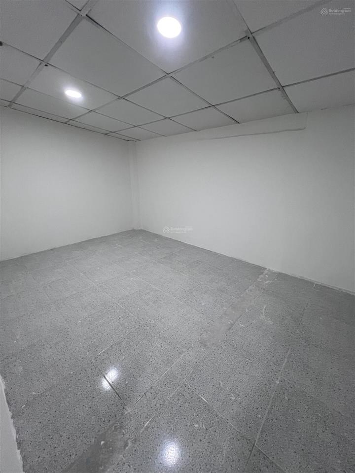 Chỉ 980triệu sở hữu nhà 2 tầng, 3pn, sát hxh, gần làng đại học, lê văn lương, nhà bè