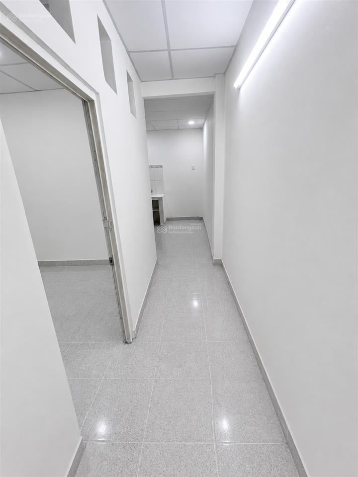 Chỉ 980triệu sở hữu nhà 2 tầng, 3pn, sát hxh, gần làng đại học, lê văn lương, nhà bè
