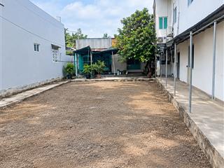 Lô đất 97m2, kdc hiện hữu, đường xe hơi tới đất, gần trường quốc tế mỹ  chỉ 2 tỷ