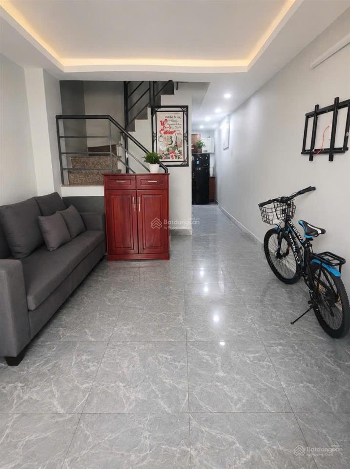 Nhà đẹp 2 tầng, sổ hồng chính chủ, hxh6m, gần làng đại học, lê văn lương  chỉ 1 tỷ