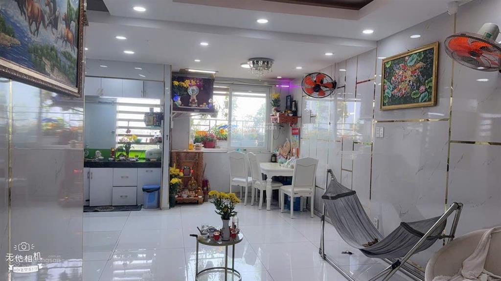 Chung cư quận 8, tầng trung view đẹp, nội thất xịn sò vào ở ngay, chỉ 2 tỷ