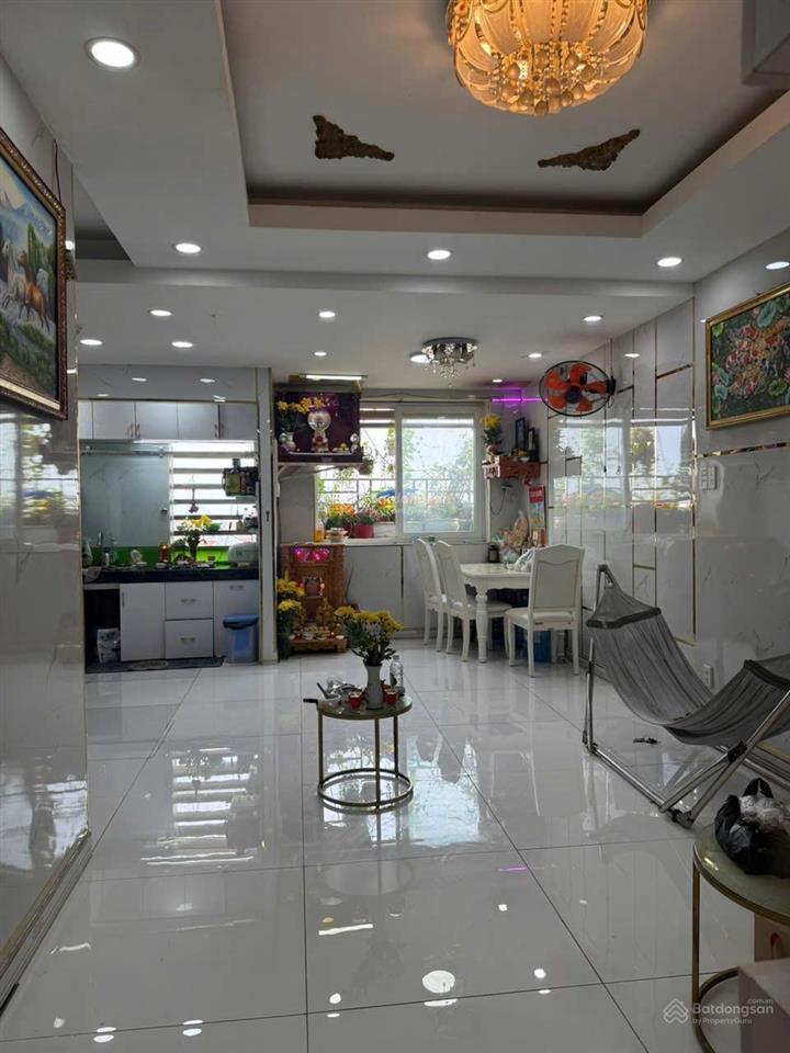 Chung cư quận 8, tầng trung view đẹp, nội thất xịn sò vào ở ngay, chỉ 2 tỷ