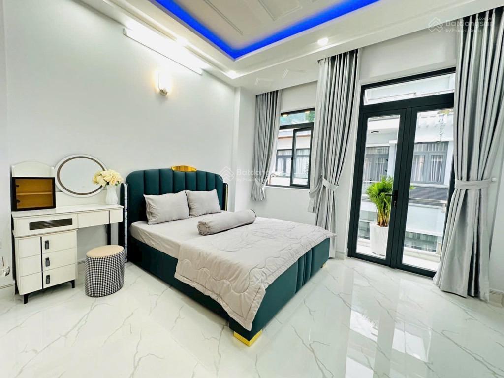 Nhà 4 tầng đường huỳnh tấn phát, ngay cầu phú xuân, gần phú mỹ hưng