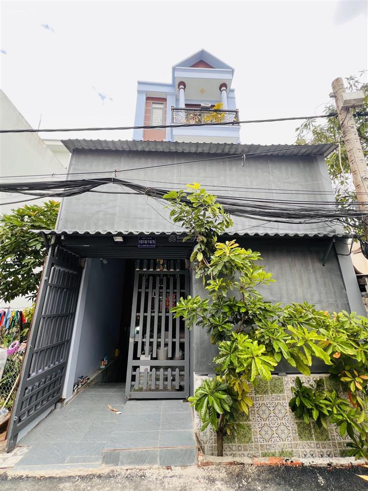 Nhà 5 tầng ngộp bank, 1 hầm + 4 tầng, hxh đổ cửa, gần trường đh mở  lê văn lương  nhà bè  6,5 tỷ