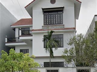 Bán biệt thự 3 tầng mt kinh dương vương (có 3 lô liền kề)