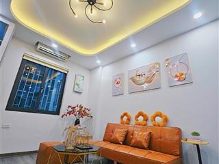 Bán gấp căn hộ chung cư nam trung yên. 55m2/2pn/2w  tặng toàn bộ nội thất khách chỉ việc ở