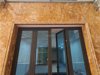Cho thuê nhà riêng 6pn, 6wc, 32 triệu, 45m2 tại số 8 ngõ 535, lạc long quân, tây hồ, hà nội