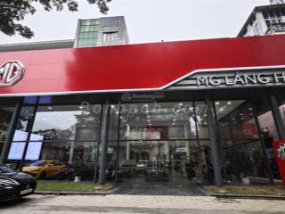 Cho thuê nhà mặt phố láng hạ với diện tích 390m2/sàn được thiết kế 5 tầng, mặt tiền siêu rộng.