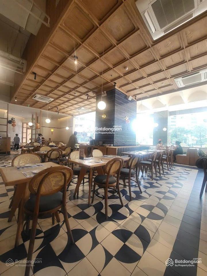 Siêu phẩm lô góc mặt phố huỳnh thúc kháng, diện tích 200m2x 3 tầng, cho thuê với giá cực ưu đãi
