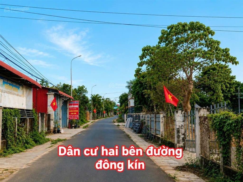 Giá 2 tỷ 5 giảm 500tr còn 1 tỷ 990tr