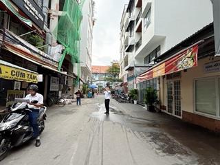 Nhà hxh  ngay đuờng số 7  q. 3  30m2  3 tầng  khu an ninh  giá 8 tỷ