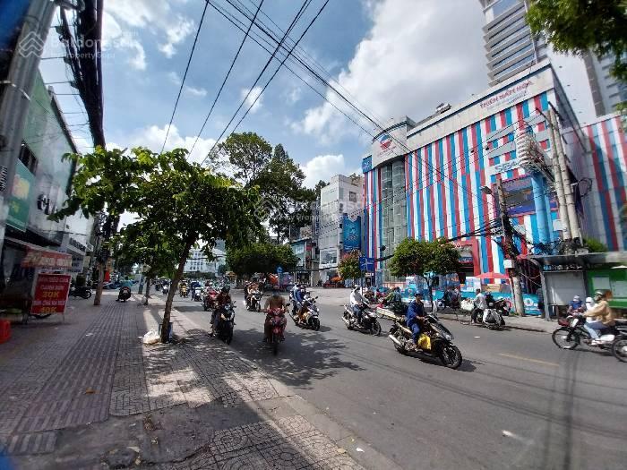 Bán nhà đường huỳnh tịnh của, p8, q3  42m2 (2 tầng)  giá 5.8 tỷ