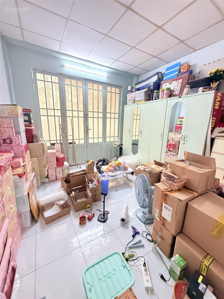 Nhà hxhkhu vipnguyễn thiện thuật p1, q.3  40m22 tầng kinh doanh đỉnhgiá 9,3 tỷ