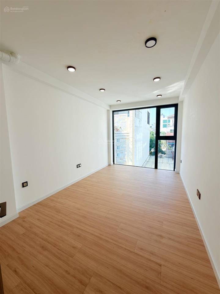 Bán nhà lê hồng phong. q.5 30m2 4tầng giá 6.5tỷ