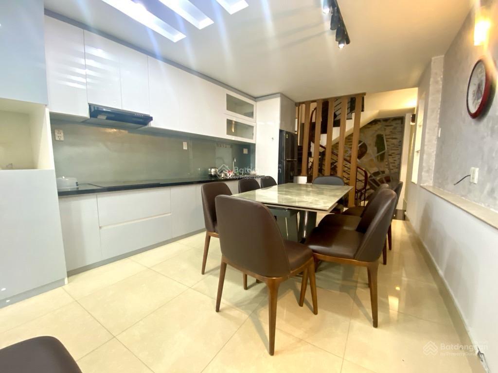 Bán nhà  lê văn sỹ, q.3  khu vip  45m2  6 tầng  mtkd  giá 15 tỷ
