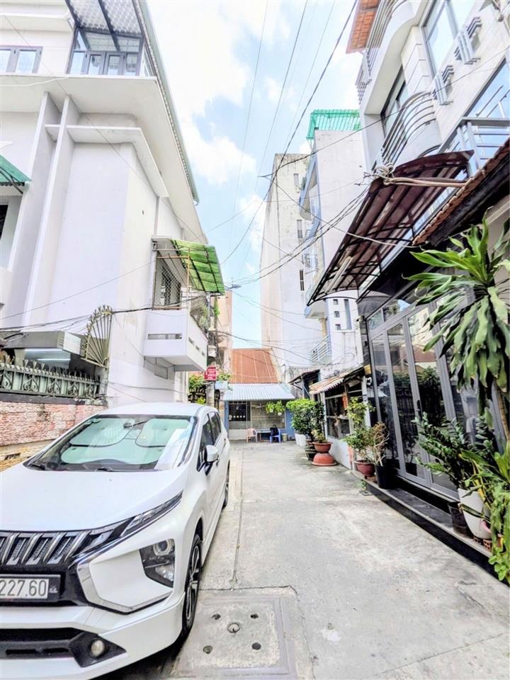 Nhà hxhkhu vip nguyễn trãi q1 40m2 5 tầng  dòng tiền 30tr/th giá 12.6 tỷ