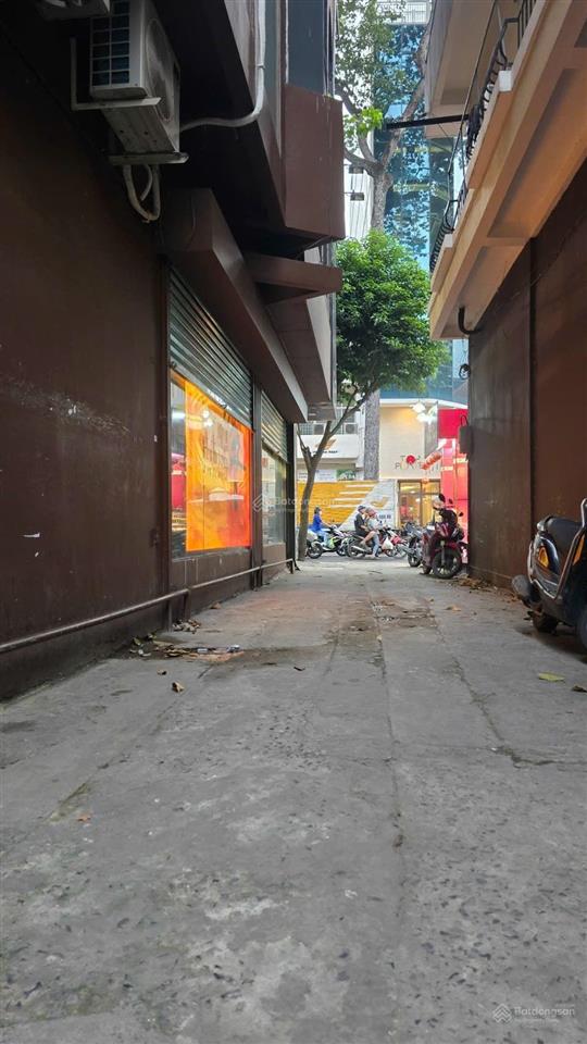 Nhà hẻm xe hơi  cao thắng, quận 3  40m2  4 tầng  giá 8,2 tỷ