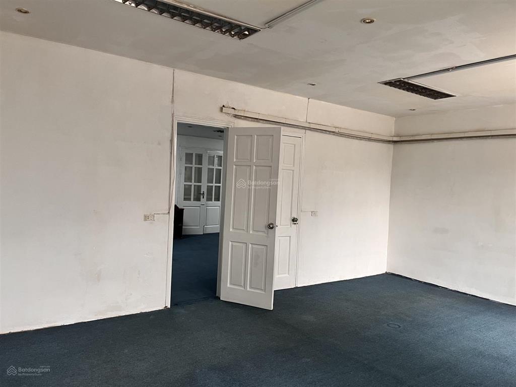 Chính chủ bán chcc n2d dt thực tế sử dụng 210m2 (130m2 nhà ở và 80m2 sân vườn)