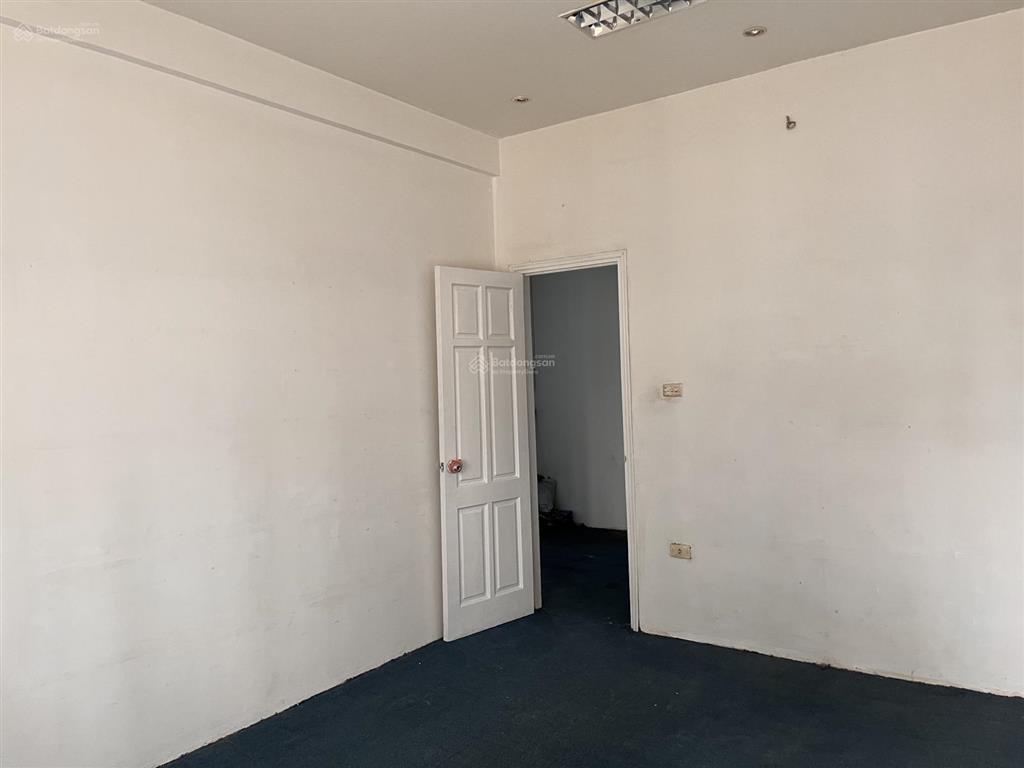 Chính chủ bán chcc n2d dt thực tế sử dụng 210m2 (130m2 nhà ở và 80m2 sân vườn)